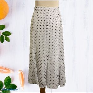 Dressbarn White Dark Gray polka dot skirt Women’s Size 20